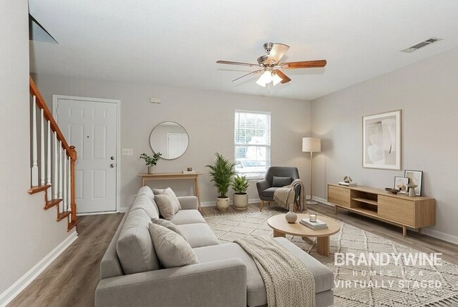 Photo - 701 Holland Ridge Dr