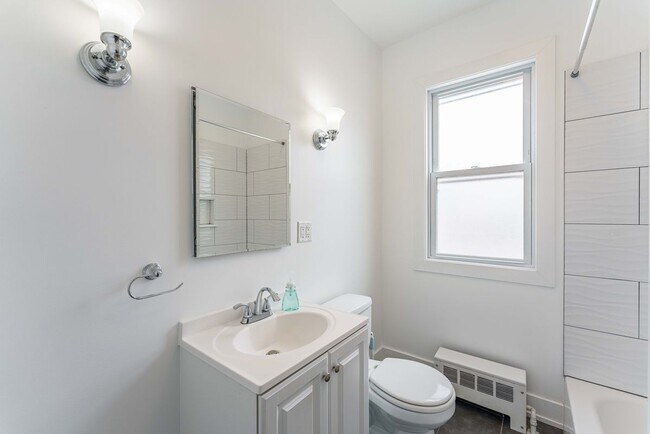 Photo - 2125 Wesley Ave Unit 2
