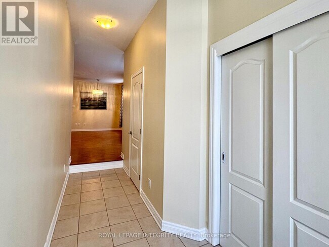 Photo - 154 Highbury Park Dr