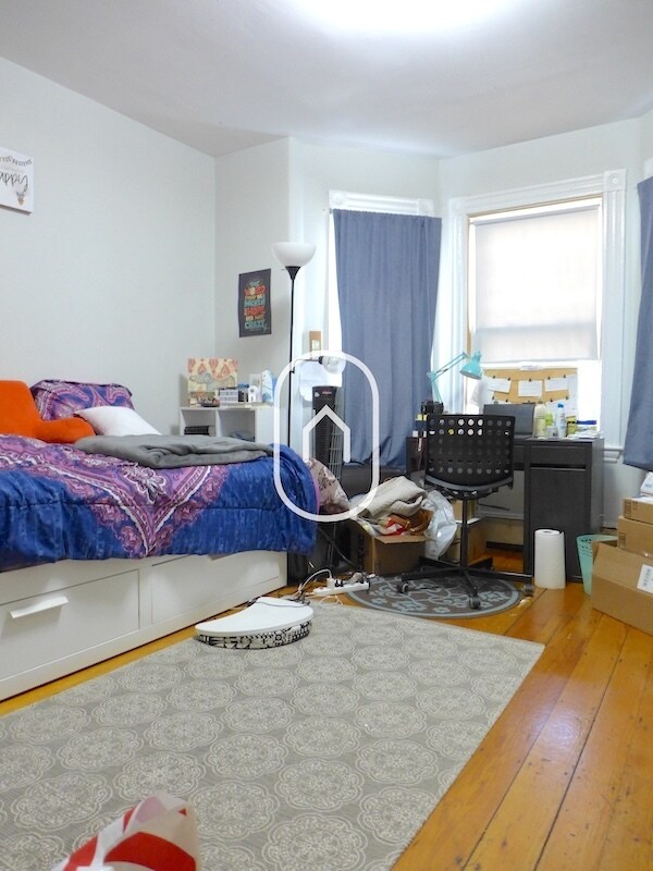 Photo - 1578 Tremont St