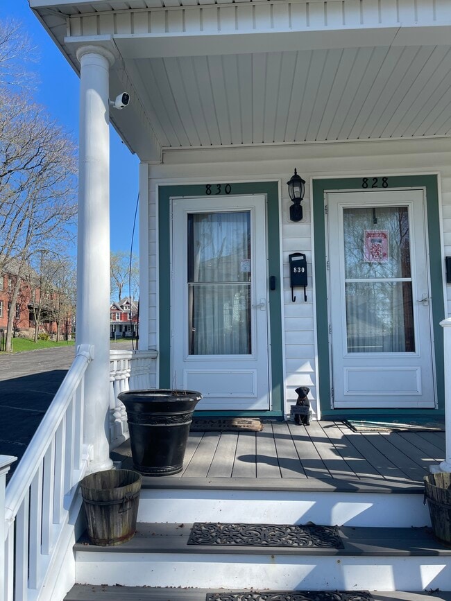 Photo - 830 Plymouth Ave Unit 830