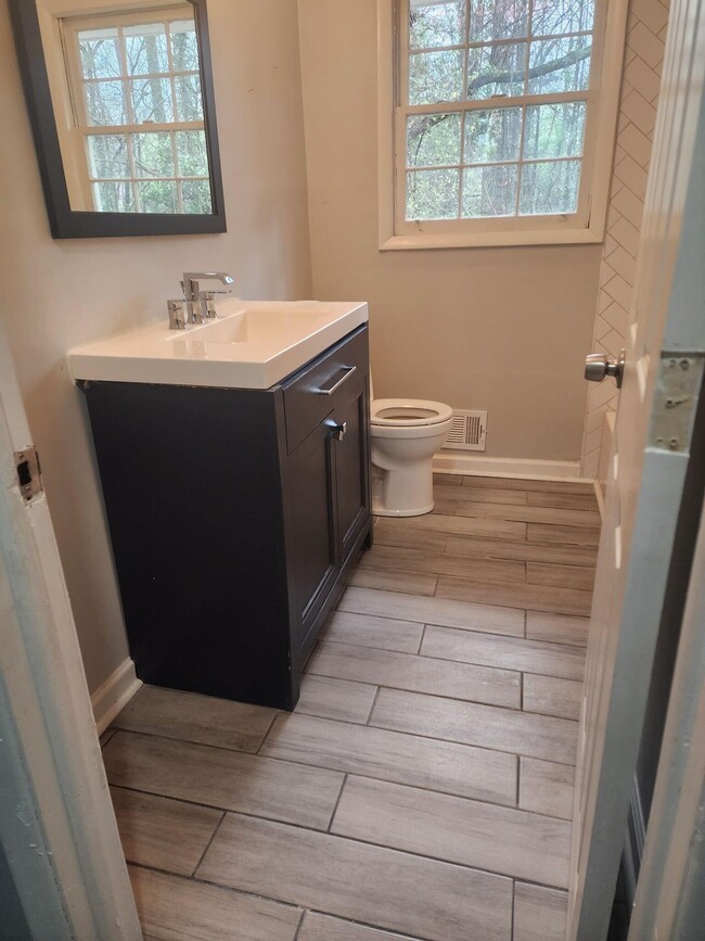 Photo - 1720 Danrich Dr