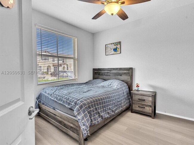 12209 NW 24th Pl