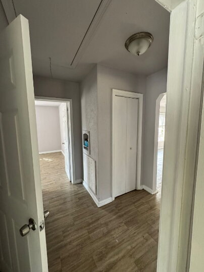 Building Photo - 2343 Huggins St Rental