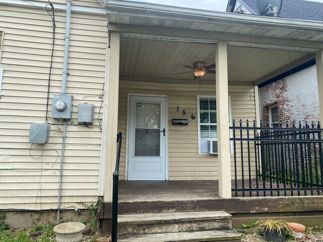 Photo - 3 Bedroom House with Fenced in Yards!