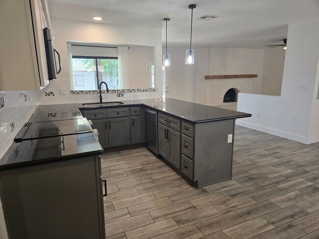 Photo - Coming Soon! ?Beautiful 4 bed, 2 bath Home, NO HOA! (Available 05/15/26)