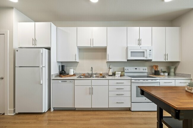 Photo - Incredible Savings: Up to 2 Months Rent-Free Unit BSC1