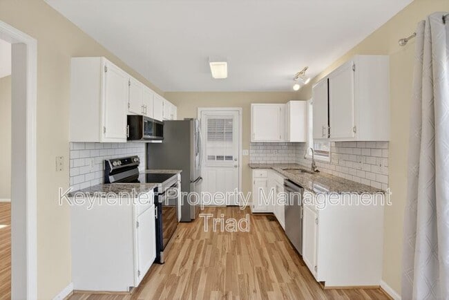 Photo - 3100 Brookrun Dr