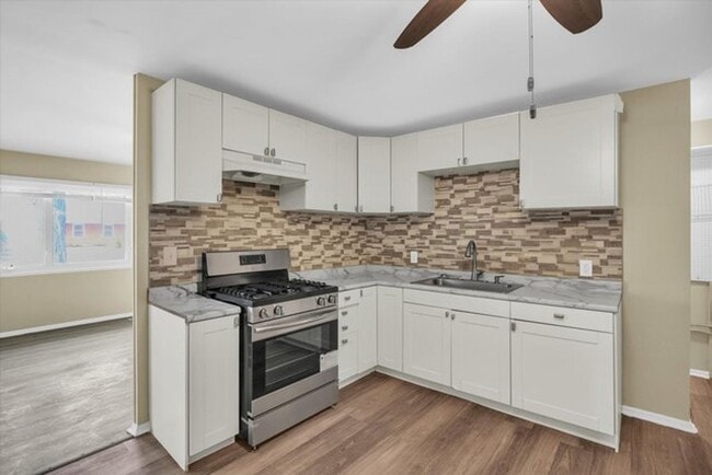 Photo - Updated & Spacious 4 Bedroom home in Urbana - Available Now