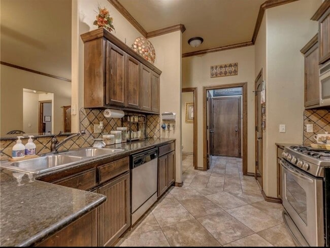 Photo - 11909 Whitney Way House