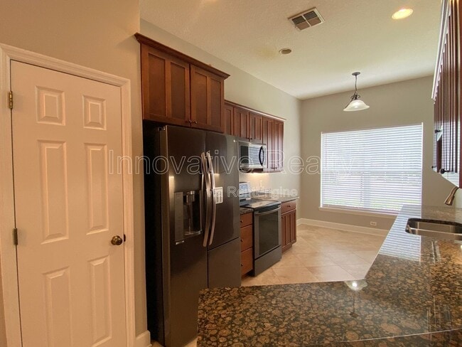 Photo - 332 E Kaley St