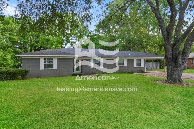 Photo - 2716 Colonial Dr