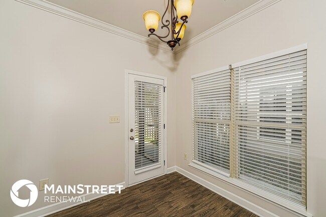 Photo - 170 Sharpe St