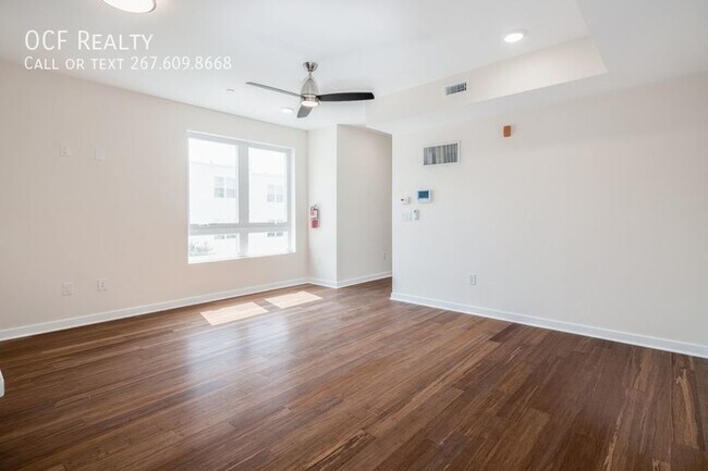 Photo - Large Modern Queen Village Three Bedroom /... Unidad C2