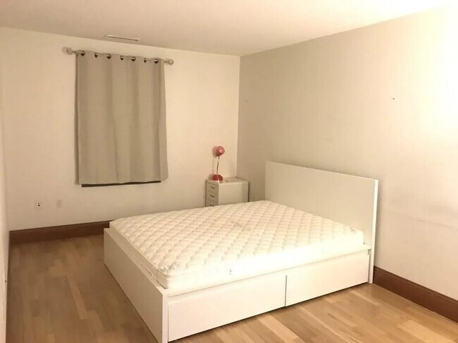 Photo - 2440 Massachusetts Ave Unidad 1
