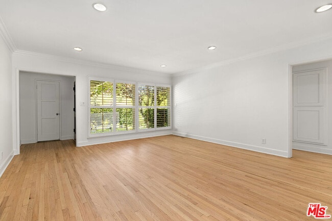 Photo - 3976 Goodland Ave