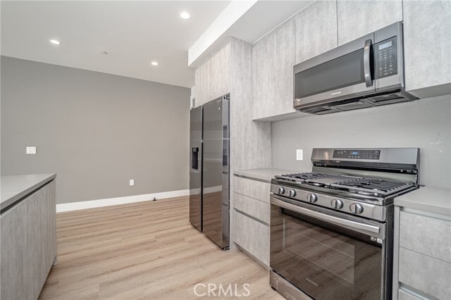 Photo - 2828 London St Unidad 206