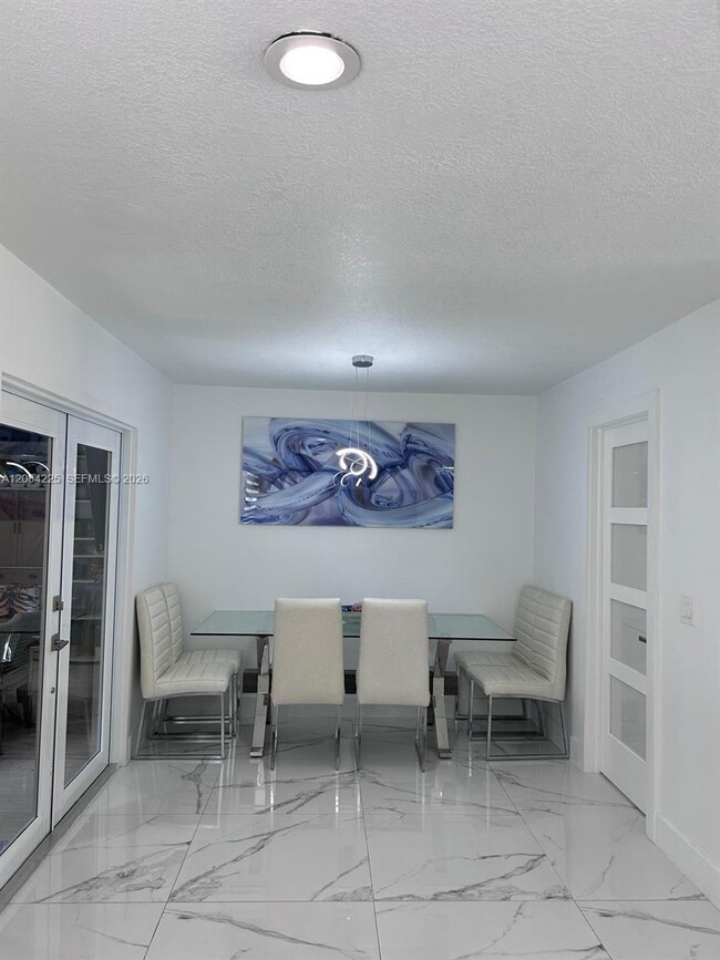 1148 Grandview Cir