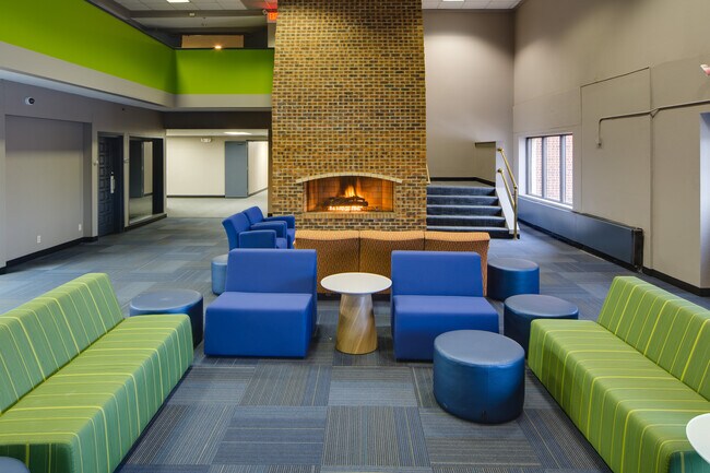 E Street Flats - Student Housing