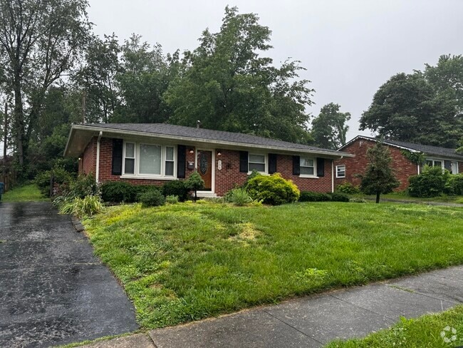 Building Photo - 136 Tartan Dr Rental
