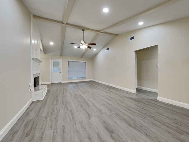 Photo - 2905 Shady Creek Dr