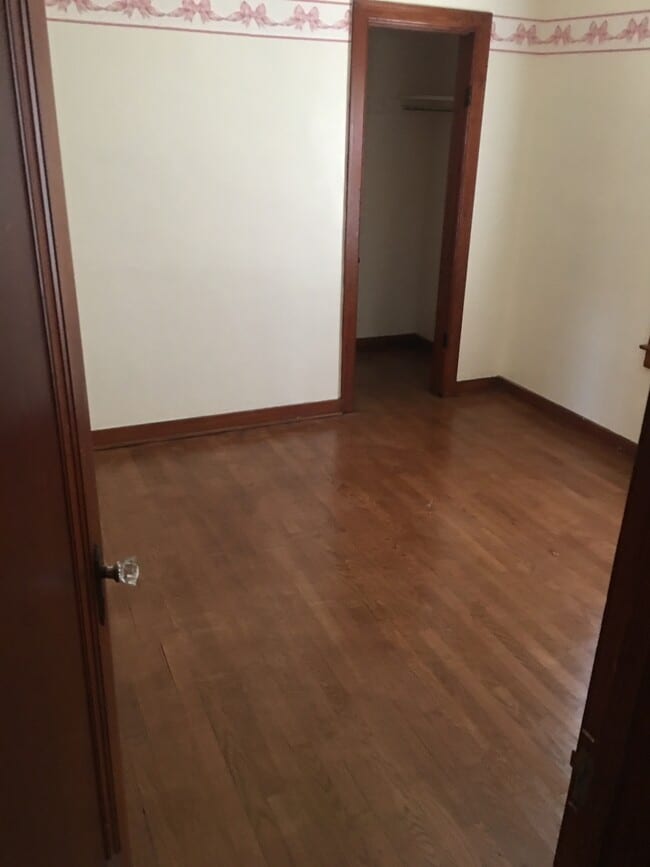 Photo - 1136 S Wolf Lake Rd