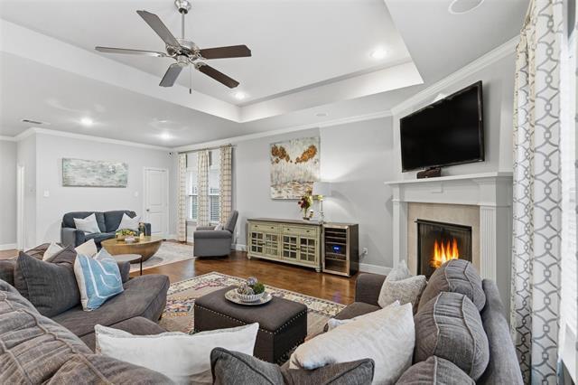Photo - 318 Bluestem Ln