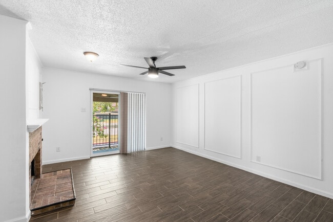 8109 Skillman St Unit Oak Hollow