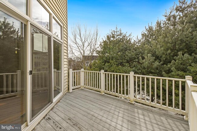 Photo - 9851 Garden Ranges