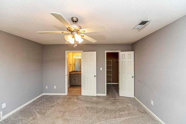 Photo - 443 Beverly Dr