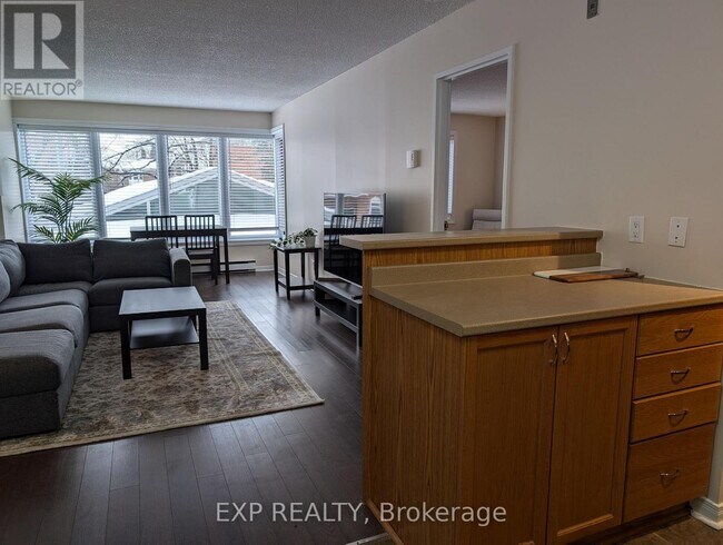 Photo - 225 Alvin Rd Unité 209