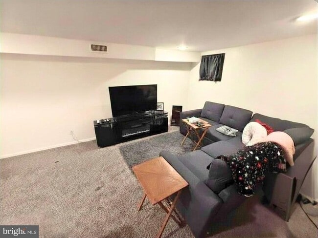 Photo - 3803 Colborne Rd