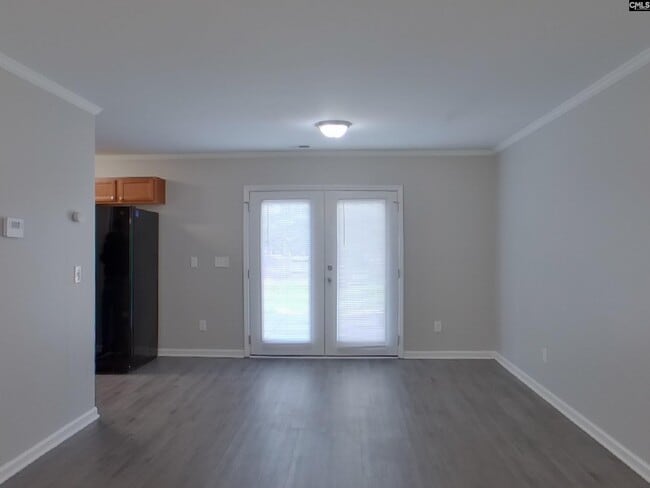 Photo - 153 Chesterbrook Ln