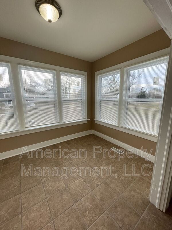 Photo - 502 S Walnut St Unit #1