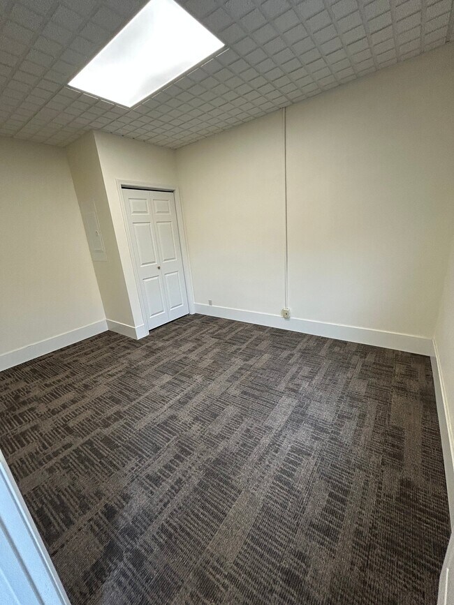 12 2nd St NE Unit 5