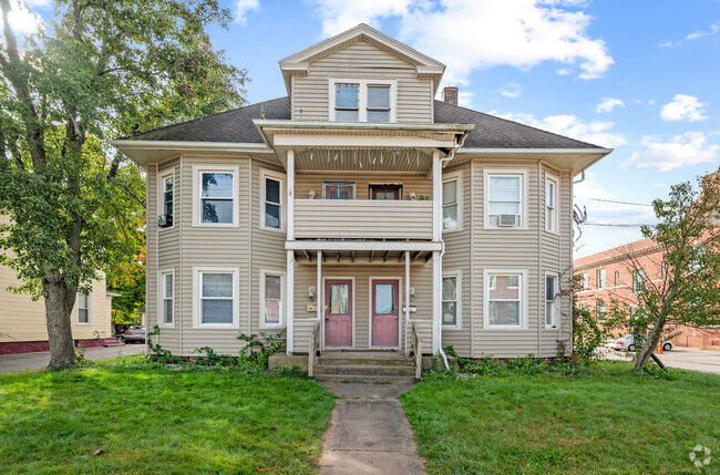 Building Photo - 46 School St Rental