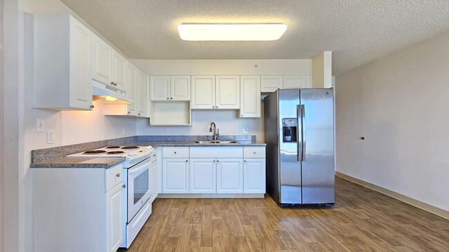 Photo - 801 South St