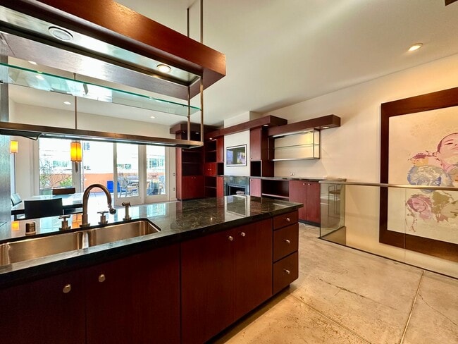 Photo - FURNISHED LUXURY TOP-FLOOR 2BR/2.5BA PENTH... Unit 605