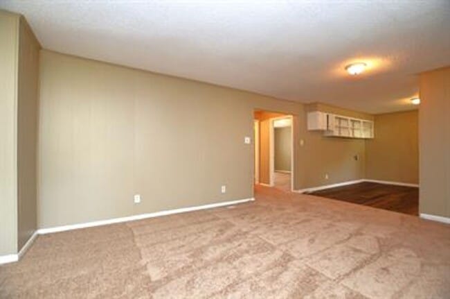 Photo - 1716 Charlton St