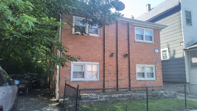 Building Photo - 1061 E 80th St Unit 2N Rental