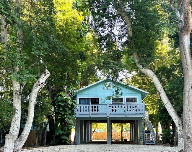 Photo - 130 Gumbo Limbo Dr House