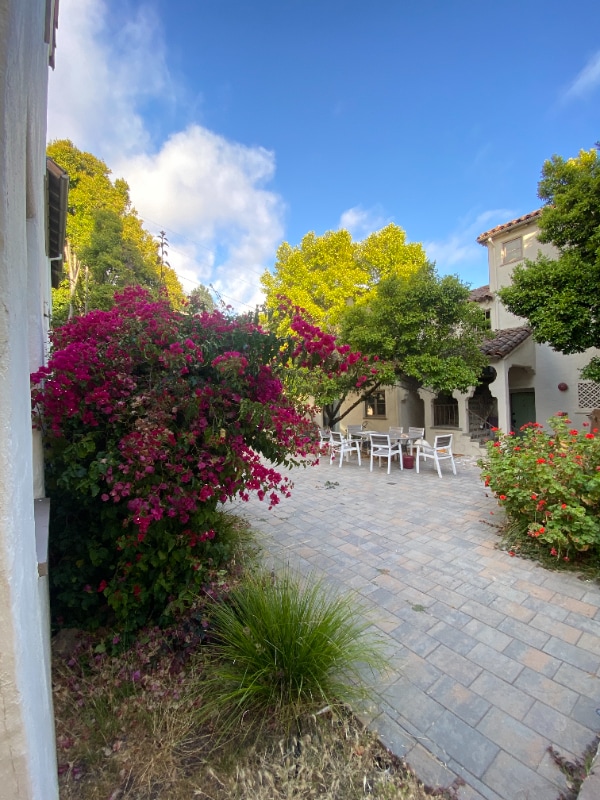 Photo - 1700 Le Roy Ave Unidad 4