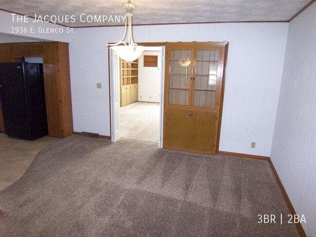 Photo - 1936 E Glenco St