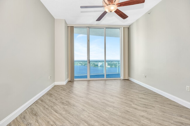 Building Photo - 231 Riverside Dr Unit 2503