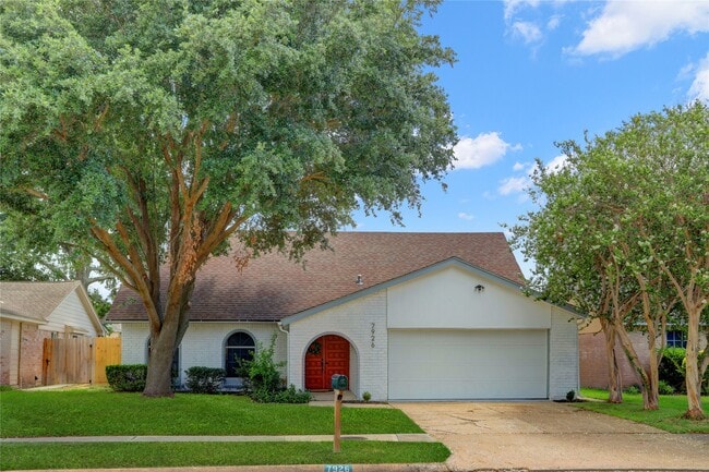 7926 Windy Creek Dr