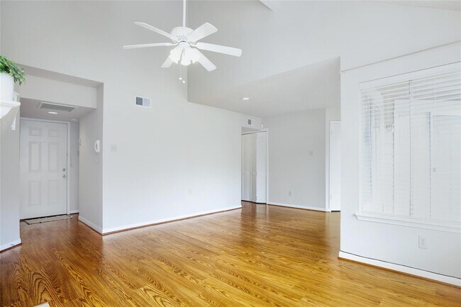 Photo - 12400 Overbrook Ln Unit 55C