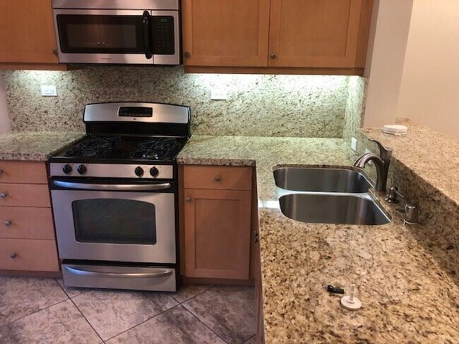 1227 Lavender Ct