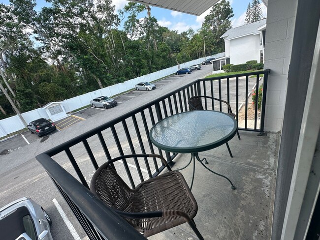 Building Photo - 2 Bedroom 2 Bathroom in Winter Haven Rental