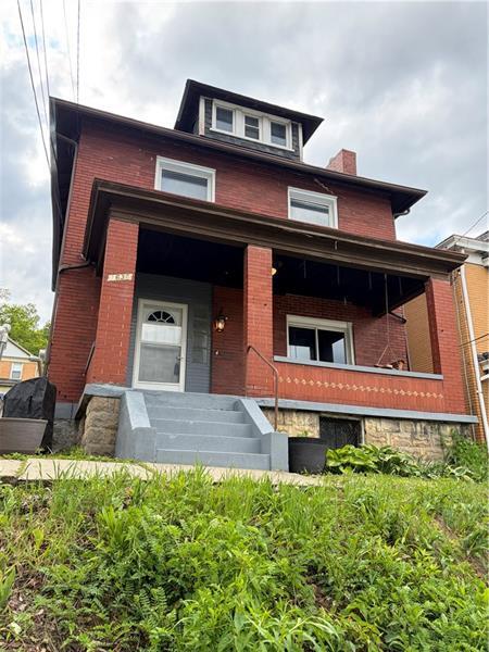 Photo - 1636 Dagmar Ave