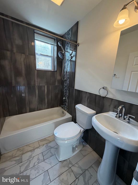 Photo - 38 N Redfield St